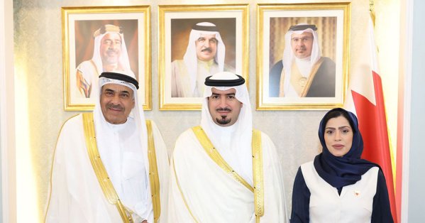 محافظ العاصمة يستقبل المهنئين بعيد الأضحى المبارك