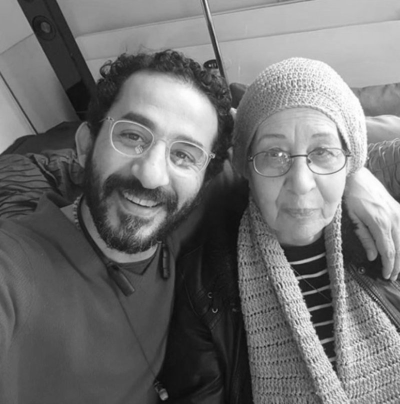 رحيل والدة النجم أحمد حلمي بعد معاناة مع المرض