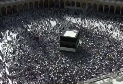 مع اكتمال مناسك الحج.. ضيوف الرحمن يؤدون طواف الوداع