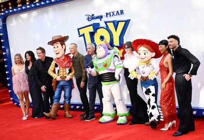 نجوم Toy Story 5 يكشفون تفاصيل الجزء الجديد من لندن قبل عرضه عالميا