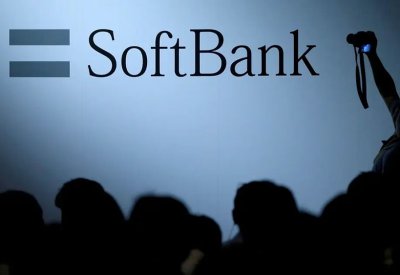 "سوفت بنك" ستنشئ مراكز للذكاء الاصطناعي في فرنسا