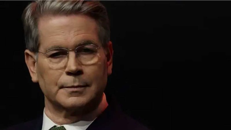 وزير الخزانة الأميركي: استمرار الحصار على إيران ومنع تصدير النفط من جزيرة خارك
