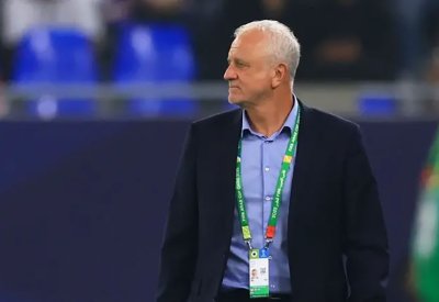أرنولد يعلن قائمة العراق النهائية لكأس العالم 2026