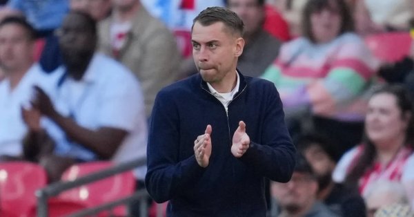 Southampton backs coach Ikert despite spying scandal
