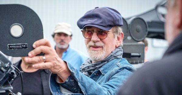 سبيلبرغ: صالات السينما توحّد الغرباء أكثر مما تفعله أي منصة