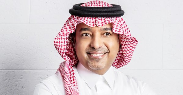 راشد الماجد يعود إلى الكويت بعد غياب 6 سنوات