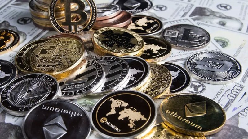 322 مليار دولار خارج البنوك.. العملات المستقرة تتجاوز احتياطيات 95 دولة