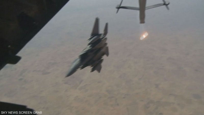 طيار إف-15.. نجا من نيران كويتية صديقة فسقط مجددا فوق إيران