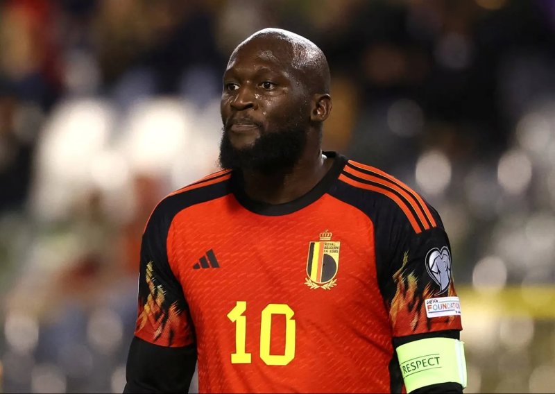 لوكاكو يمنح بلجيكا دفعة قوية والمنتخب يطالب بالهدوء قبل كأس العالم