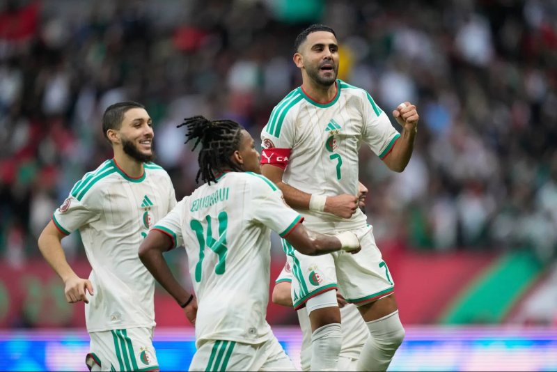 هل يقود محرز منتخب الجزائر للنجاح في ظهوره الأخير بكأس العالم؟