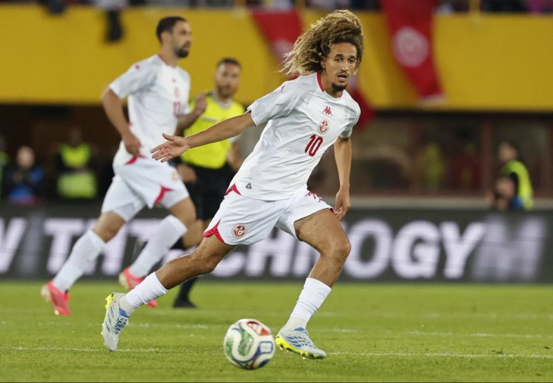 حنبعل المجبري موهبة تونسية تحمل آمال جيل كأس العالم