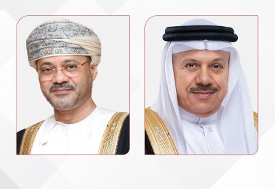 وزير الخارجية يتلقى اتصالًا هاتفيًا من وزير خارجية سلطنة عُمان