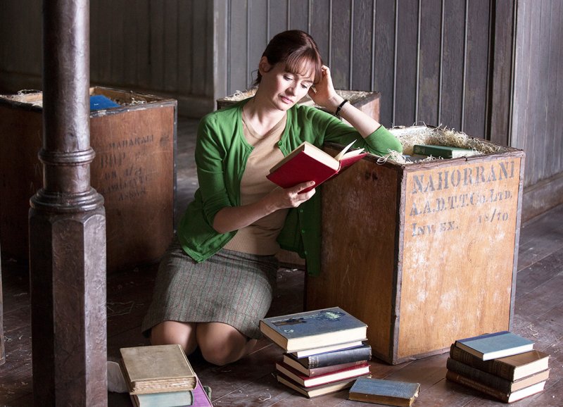 شاهدت لكم: The Bookshop.. حين غيّرت مكتبة صغيرة قرية بأكملها