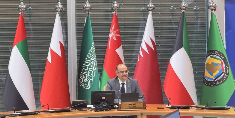 وزير العمل ووزير الشؤون القانونية يترأس اجتماع وزراء العمل بدول مجلس التعاون لدول الخليج العربية على هامش مؤتمر العمل الدولي في جنيف