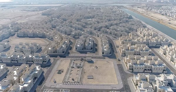 مواطنة من ذوي الهمم تناشد “الإسكان” تحويل موقع بيتها 