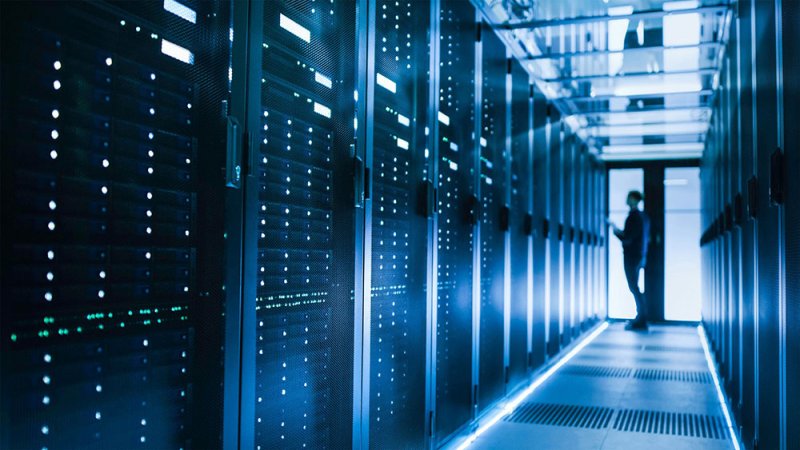 استثمارات ضخمة بمراكز البيانات في الرياض تقود رهان الذكاء الاصطناعي