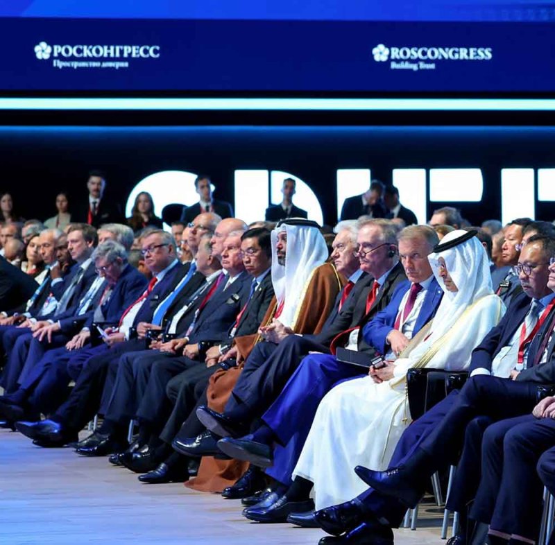 وزير "المالية" يترأس وفد مملكة البحرين في أعمال منتدى سان بطرسبورغ الاقتصادي الدولي 2026