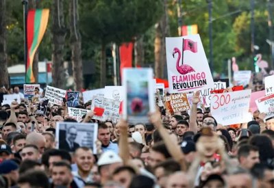 تظاهرات متواصلة في ألبانيا ضد مشروع عقاري مرتبط بعائلة ترامب