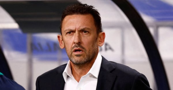 مدرب أستراليا واثق بعد التعادل مع سويسرا