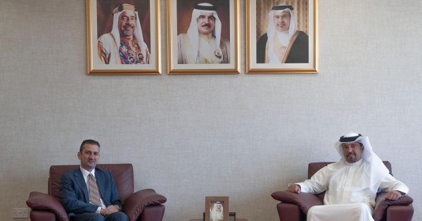 رئيس الجمارك يستقبل سفير جمهورية قبرص لدى مملكة البحرين