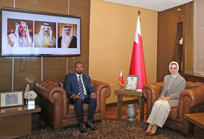 وزيرة شؤون الشباب تستقبل القنصل العام لجمهورية إثيوبيا الفيدرالية الديمقراطية لدى مملكة البحرين