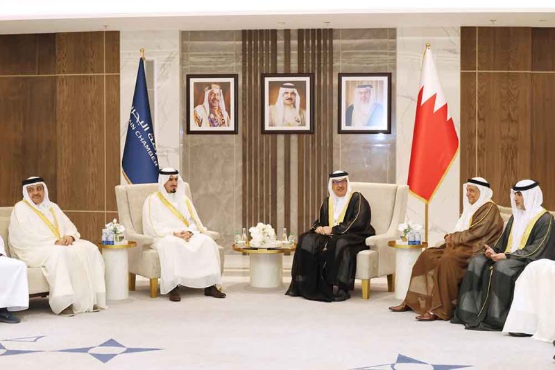 محافظ العاصمة يزور غرفة تجارة وصناعة البحرين ويؤكد أهمية دور القطاع الخاص في دعم التنمية المستدامة