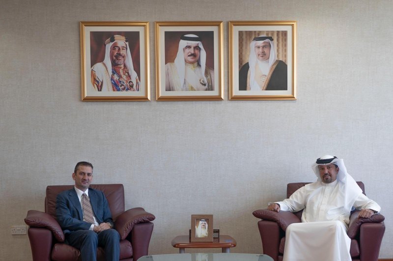 رئيس الجمارك يستقبل سفير جمهورية قبرص لدى مملكة البحرين