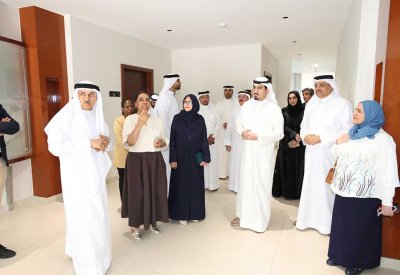 محافظ العاصمة يزور المقر الجديد لمجلس الأمانة ويؤكد أهمية العمل المشترك لخدمة الأهالي