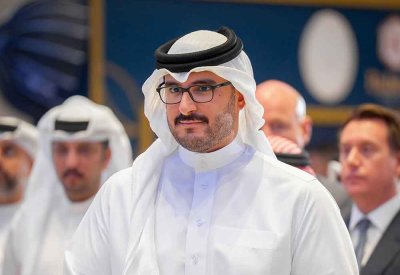 سمو الشيخ عيسى بن سلمان بن حمد يشهد الحفل الختامي لموسم سباقات الخيل