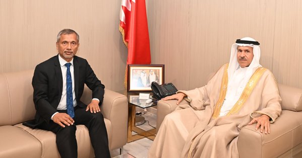 وكيل وزارة الداخلية لشئون الجنسية والجوازات والإقامة يستقبل 
