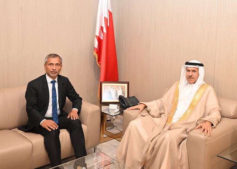 وكيل وزارة الداخلية لشئون الجنسية والجوازات والإقامة يستقبل سفير جمهورية بنغلاديش الشعبية لدى مملكة البحرين