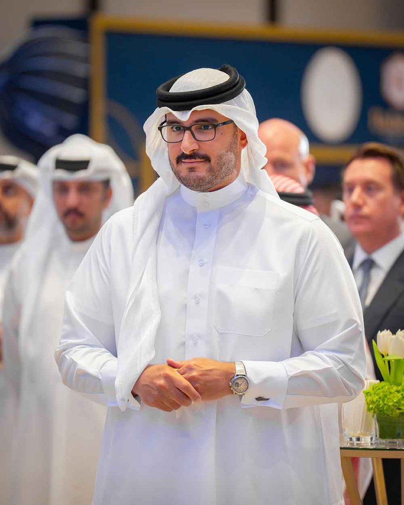 سمو الشيخ عيسى بن سلمان بن حمد يشهد الحفل الختامي لموسم سباقات الخيل