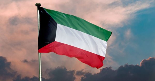 الكويت تغلق أجواءها مؤقتًا وتحوّل الرحلات إلى مطارات بديلة