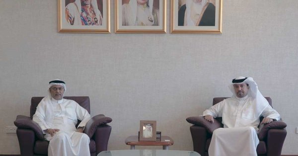 رئيس الجمارك يستقبل رئيس مجلس إدارة شركة البحرين لمطاحن الدق