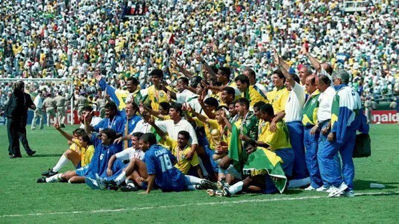 اعتقال بطل كأس العالم قبل رحلته إلى أميركا