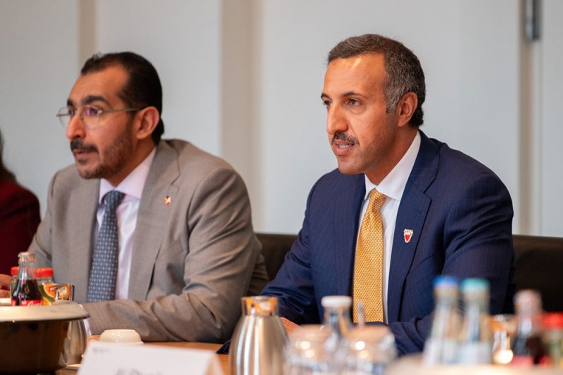 البحرين وألمانيا تبحثان تعزيز التعاون في النقل والخدمات اللوجستية