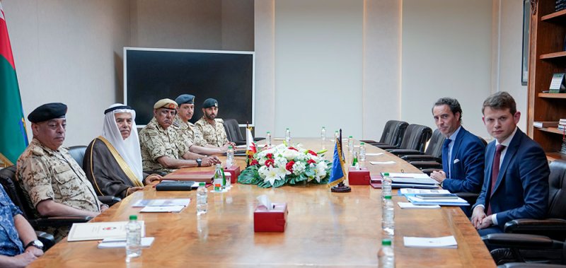 وزير شؤون الدفاع يستقبل الممثل الخاص للأمين العام لحلف الشمال الأطلسي "الناتو" للجوار الجنوبي