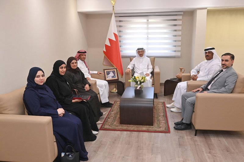 محافظ الشمالية يبحث مع جمعية التوحديين البحرينية تنظيم برامج لذوي اضطراب طيف التوحد