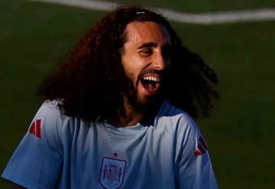 كوكوريلا: أحضرت "بيجامة" زوجتي لجلب الحظ في كأس العالم