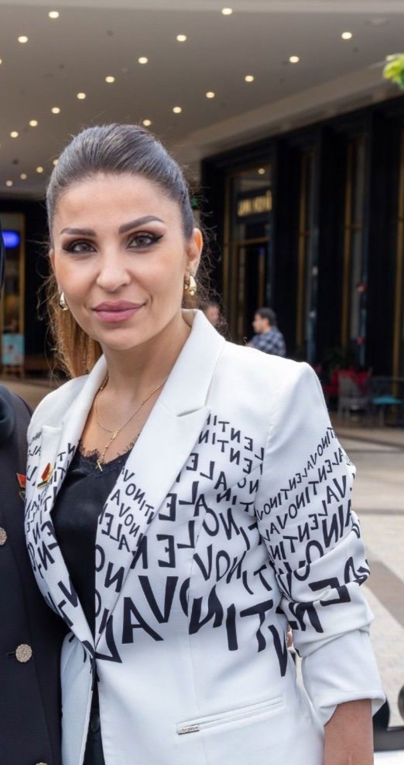 أرناؤوط: المعرض ينسجم مع رسالة “البلاد” بدعم المبادرات  المجتمعية المرتبطة بالتعليم وبناء الكفاءات الوطنية