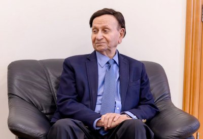 “البلاد” تحاور مستشار جلالة الملك المعظم للشؤون الاقتصادية سعادة الدكتور حسن بن عبدالله فخرو