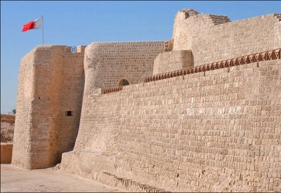 طقس حار نهاراً ومعتدل ليلاً في مملكة البحرين