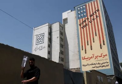 مسؤول إيراني: أميركا وافقت على تخفيف اليورانيوم داخل إيران