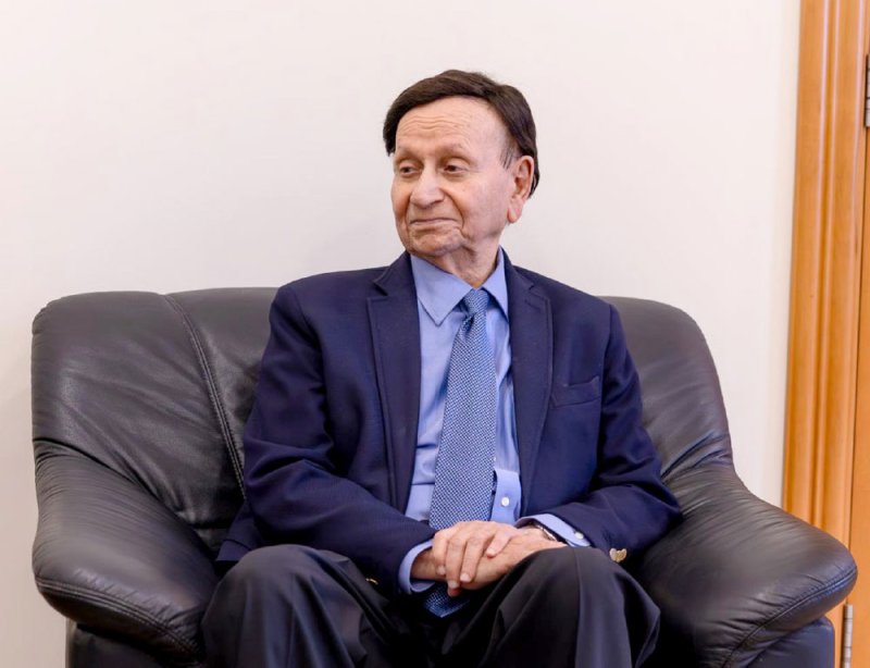 “البلاد” تحاور مستشار جلالة الملك المعظم للشؤون الاقتصادية سعادة الدكتور حسن بن عبدالله فخرو