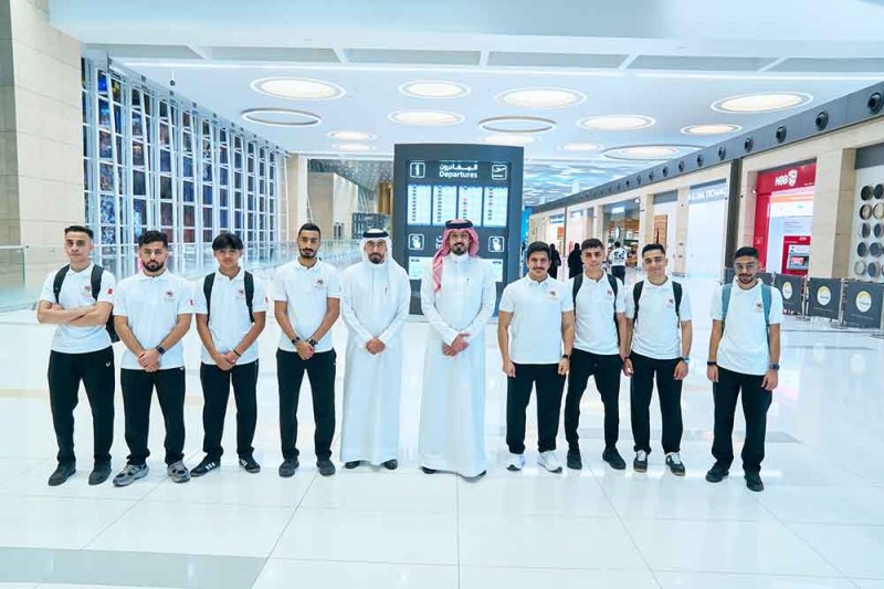 نادي راشد للفروسية وسباق الخيل يرعى البرنامج التدريبي السنوي للفرسان البحرينيين بمدرسة السباقات البريطانية
