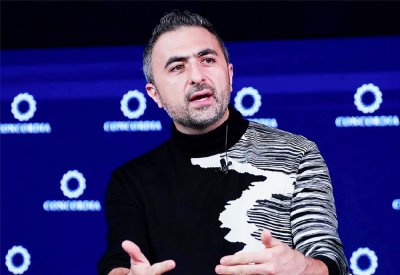“مايكروسوفت”: “Ai” سيعيد تشكيل المهمات الوظيفية لا إلغاء الوظائف