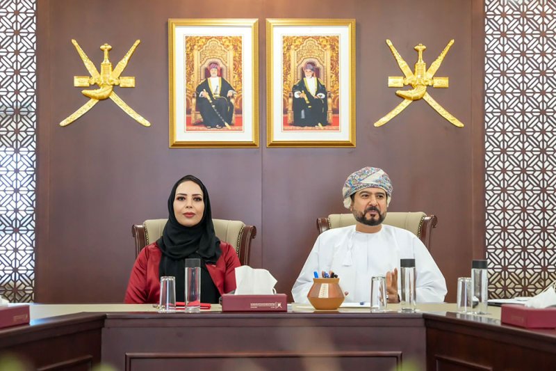 الهيئة العامة للمناطق الاقتصادية الخاصة والمناطق الحرة العمانية تبحث مع جمعية الصداقة العُمانية البحرينية تعزيز الشراكة الاقتصادية والاستثمارية