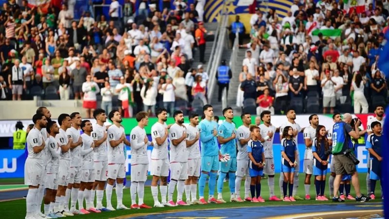 فيديو.. صافرات استهجان لحظة ترديد النشيد الإيراني في كأس العالم