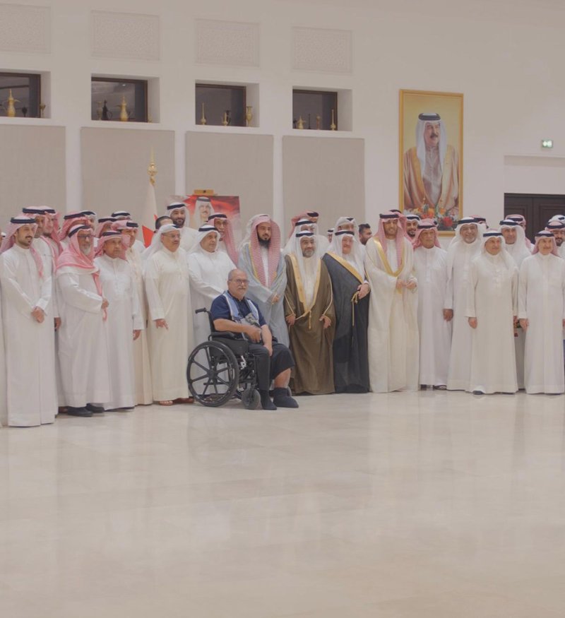 عوائل العمادي والريس والخياط وزمان والبراهيم تشارك بالتوقيع على وثيقة التأييد والولاء لجلالة الملك المعظم