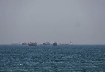 موقع تتبع: ناقلات نفط إيرانية عبرت منطقة الحصار الأميركي